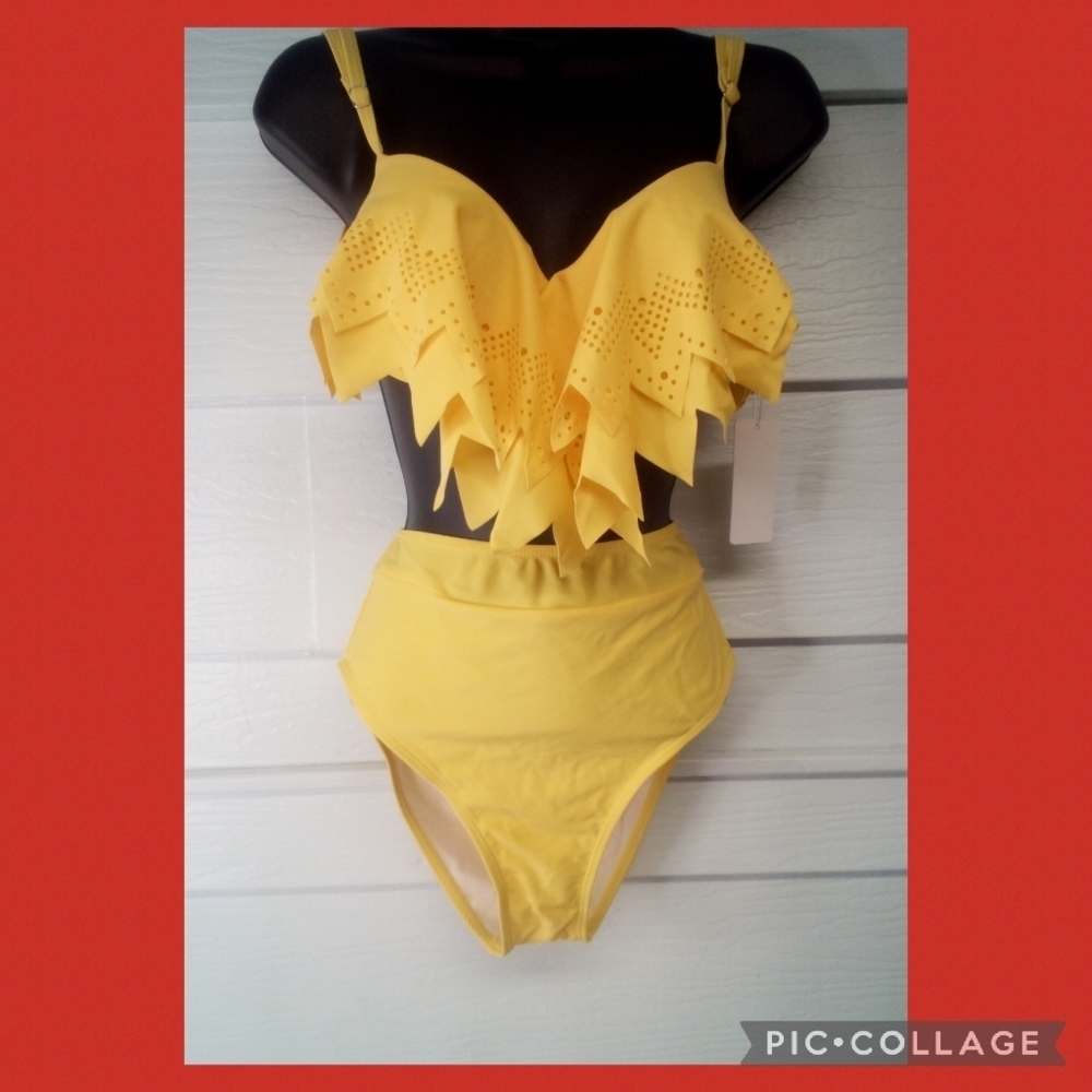 Sun yellow two pieces swimsuit